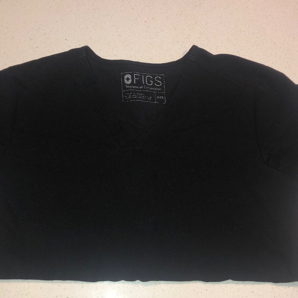 FIGS- Black Casma Scrub Top XXs